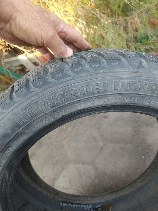 Продам шины один балон R-17