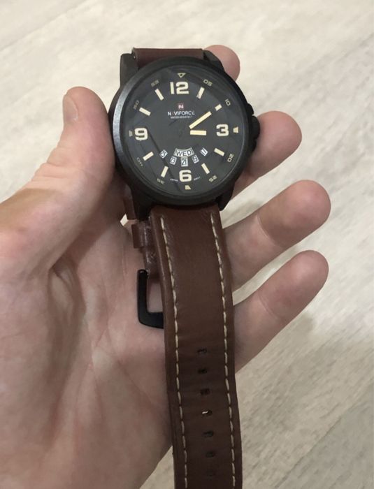 Наручные часы Naviforce