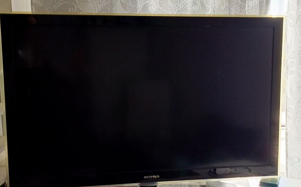 Продам телевизор не дорого 107 диагональ. !