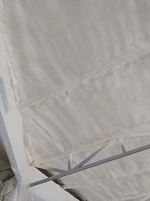 Izolatii cu spuma poliuretanică/pod/acoperiș-Firma Autorizată