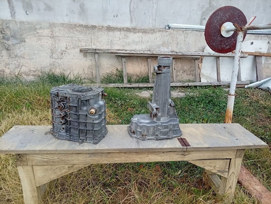 Продаются детали корпуса коробки передач на Газель, б/у.