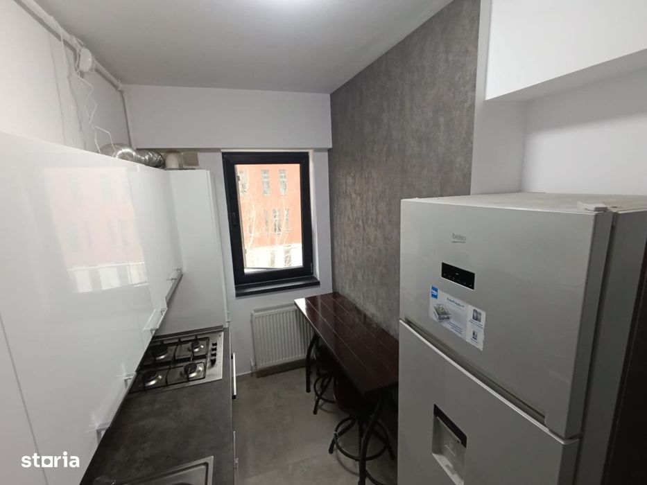 Apartament cu 2 camere, balcon și lift în Militari