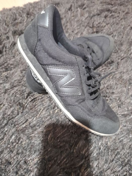 Adidași mărimea 36,37