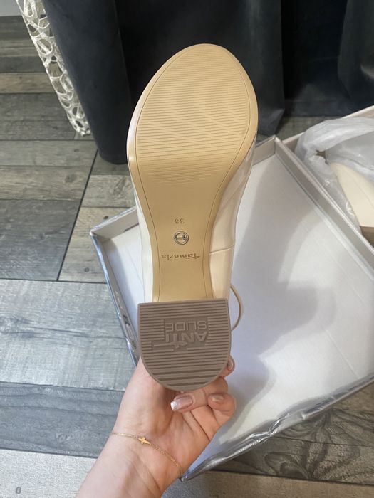 Pantofi cu toc /Tamaris