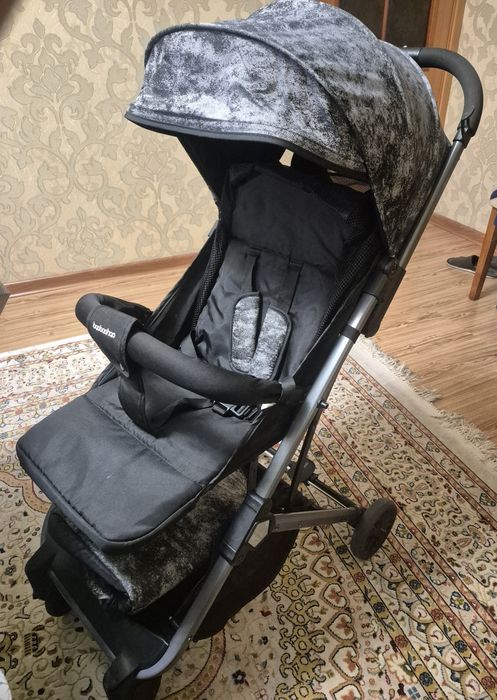 Продам коляску детскую