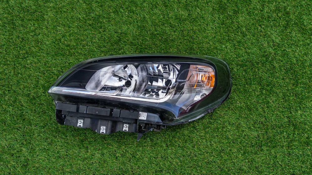 Фар за Fiat Doblo / Фиат Добло