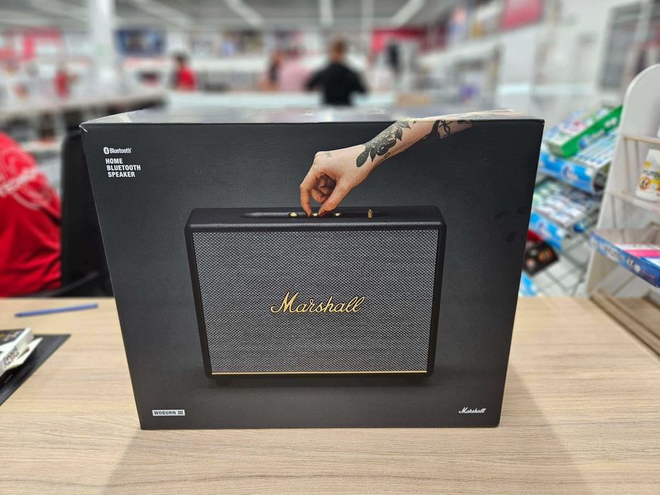 MARSHALL Woburn III - черна