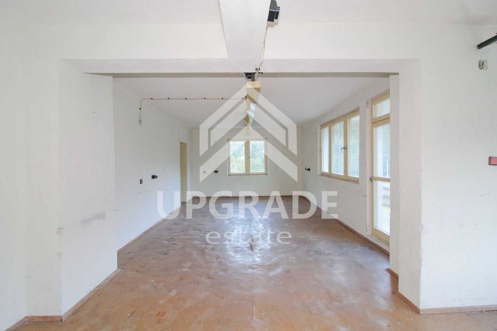 Продава се Къща в с. Елховец, Област Смолян - 450 кв.м за 378 €/кв.м - Снимка #2