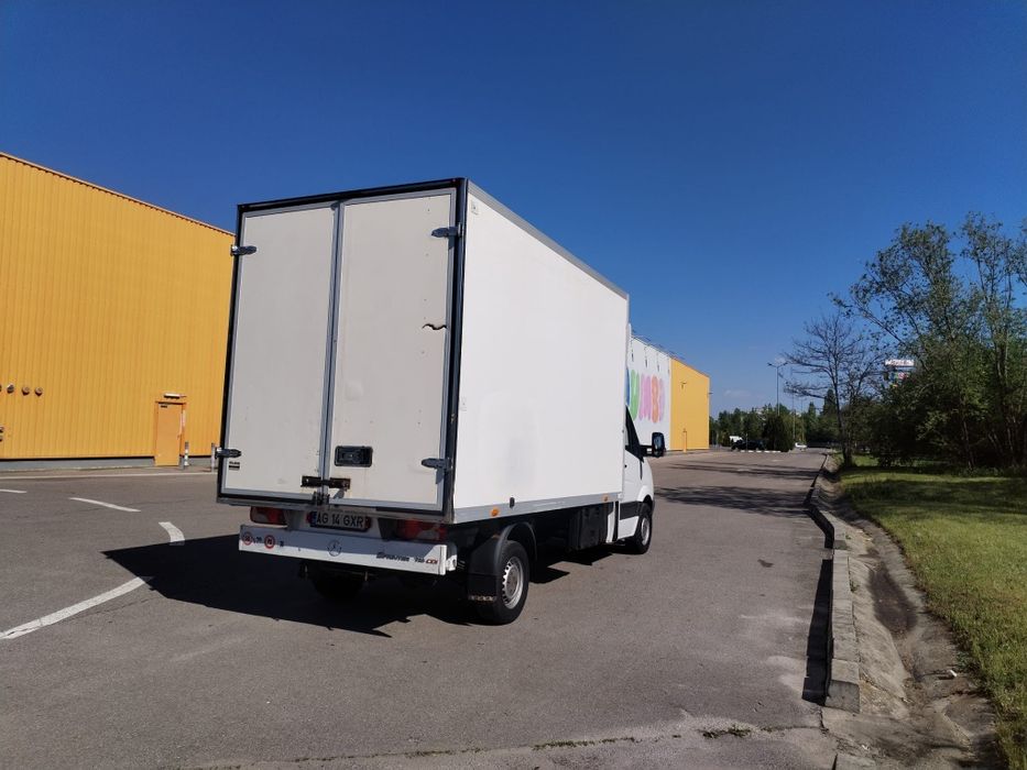 Vând Mercedes sprinter