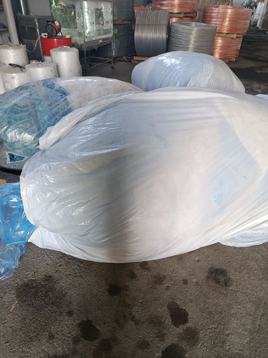 Упаковочный Линолеум, мешок пустой,поддон Б/у один рулон 25000 су