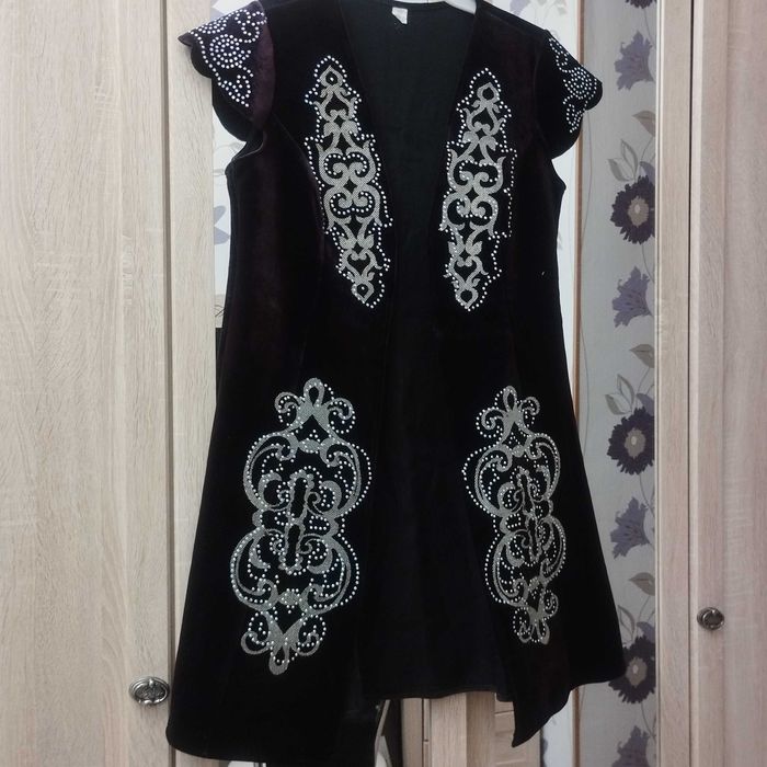 Продам женские камзолы