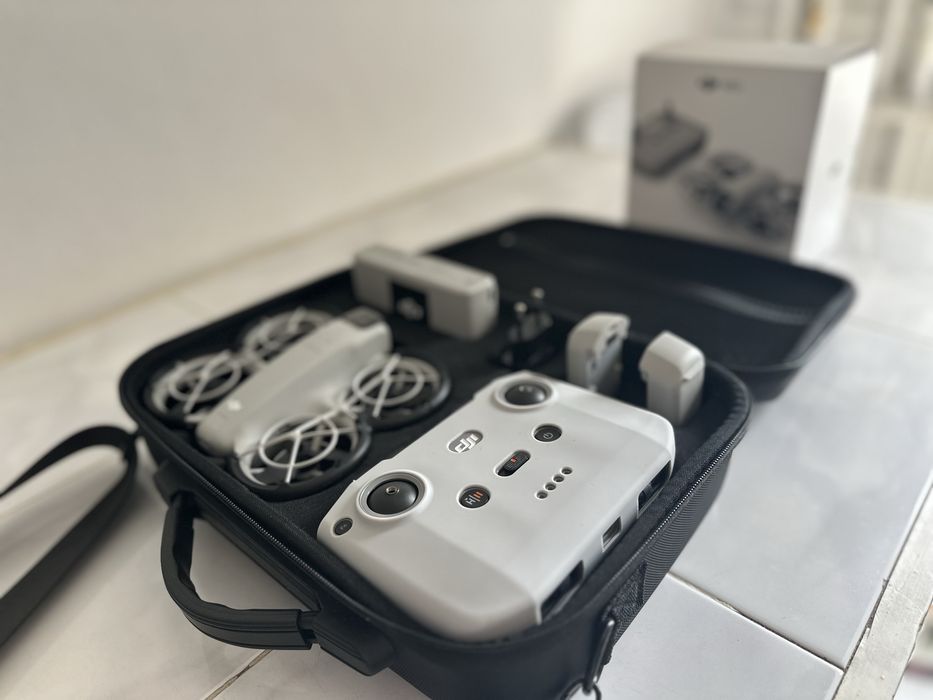 Drona Dji Neo Pachet Full Fly More Combo