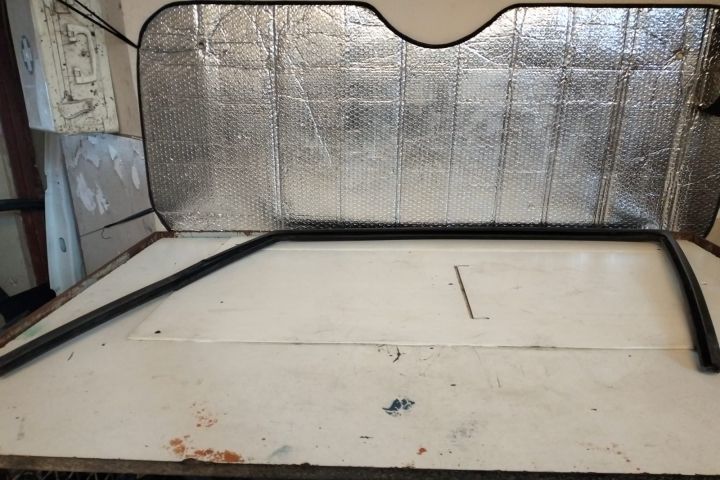 Cheder usa dreapta fata Mercedes-Benz Vito W639