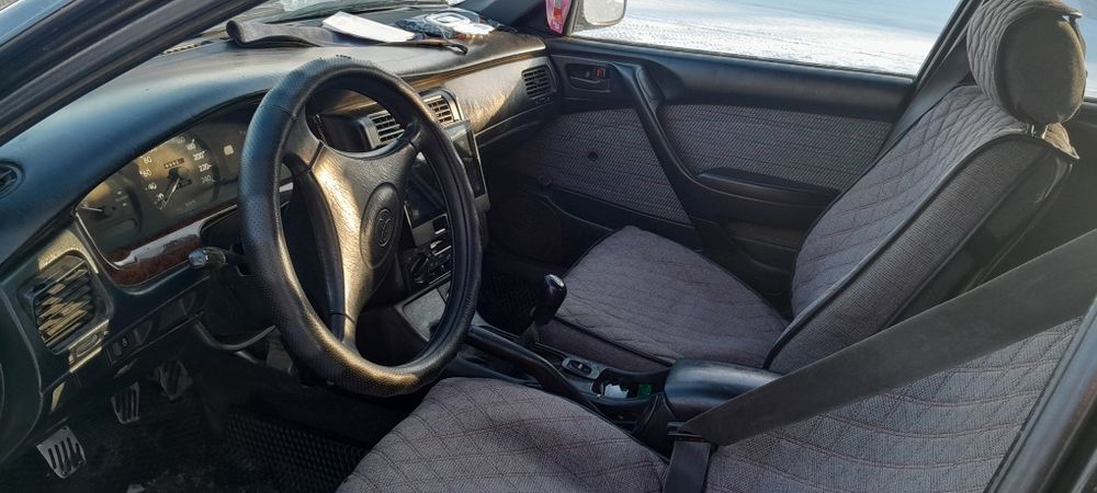 Продам Toyota Carina E