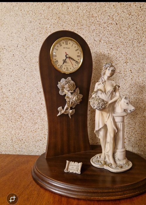 Часы для интерьра