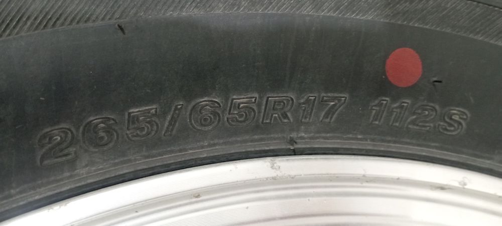 265 65 R17 запаска Прадо