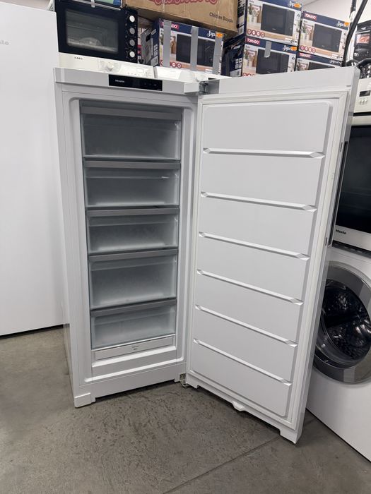 Фризер MIELE No Frost