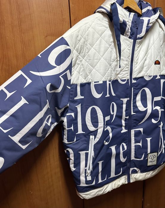 Дамско яке с качулка Ellese