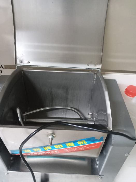 Продам тестомес профессиональный