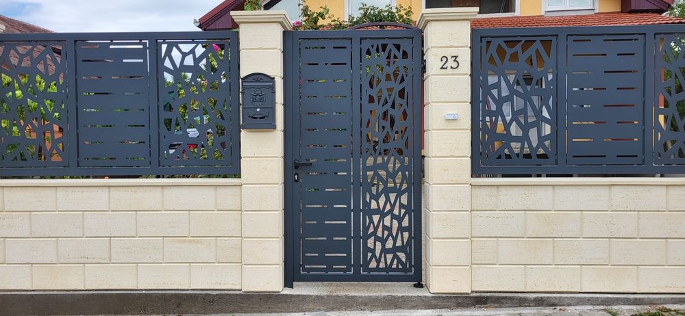 Porți metalice decupate la jet de plasmă