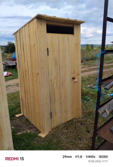 Продам деревянный уличный туалет