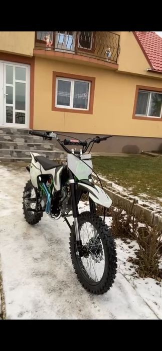 Se vinde cross jrh 125 cc