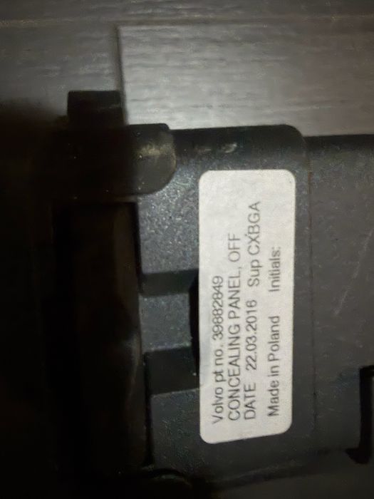 Оригинална щора багажник Volvo V70 XC70 39882849