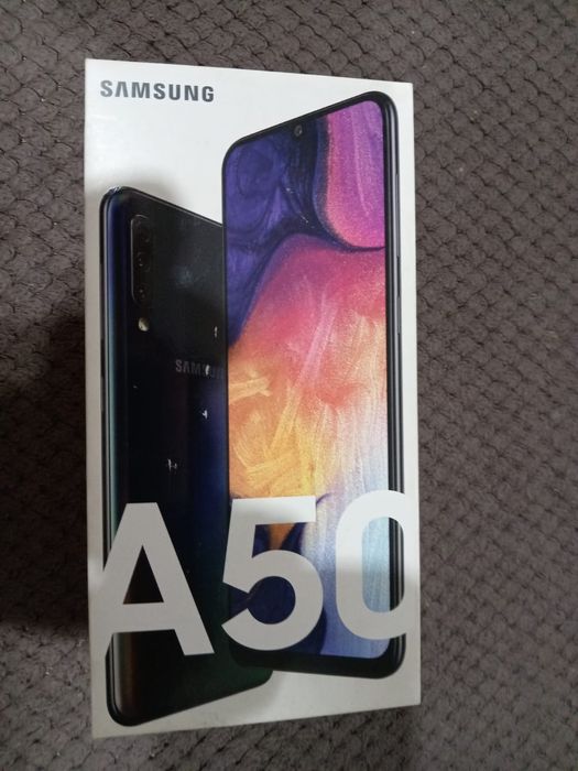 Телефон Samsung A50