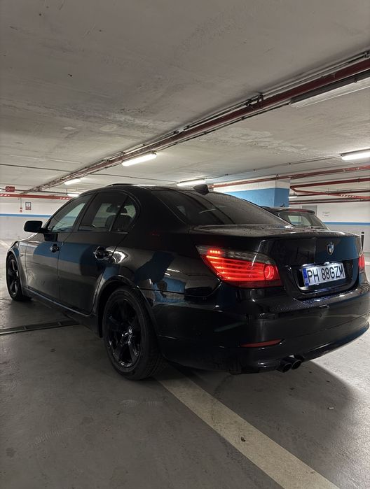 Transport privat / expres BMW 530