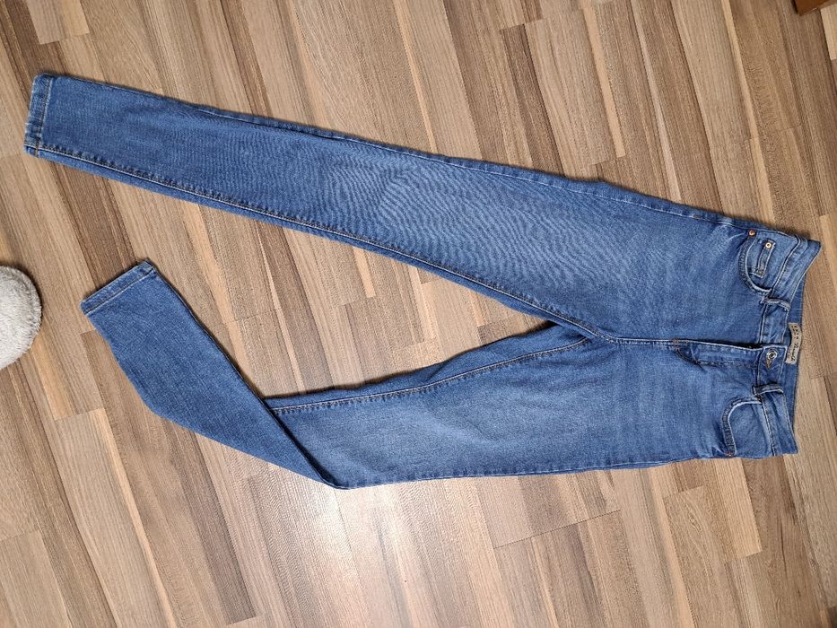 Blugi talie înaltă, mărime 36/38