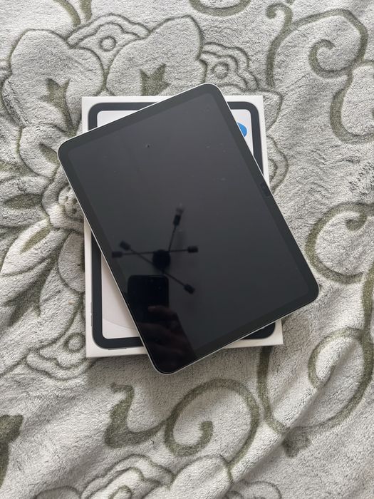 IPad A16 2025 года
