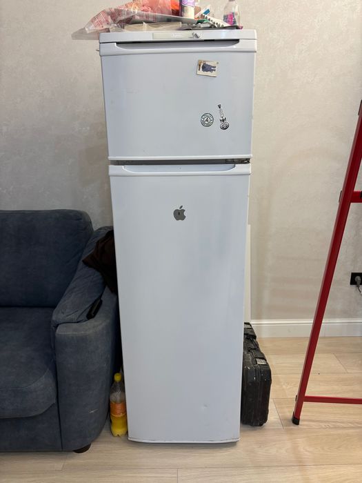 Продам холодильник