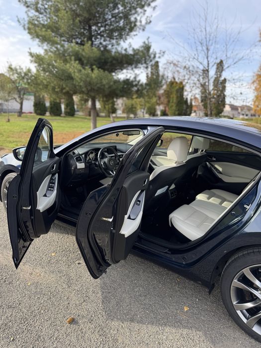 Mazda 6 Revolution Top