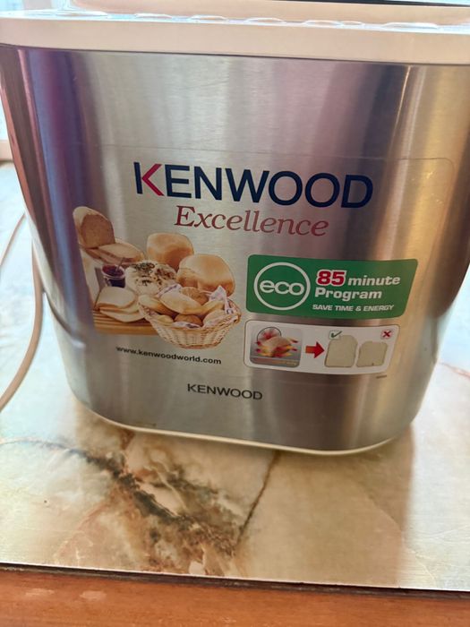 Продам хлебопечь Kenwood BM366