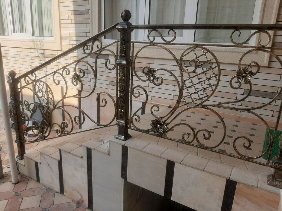 Автонавесы. Гаражи. Козырьки. Решётки. Перила. Ограждения на заказ