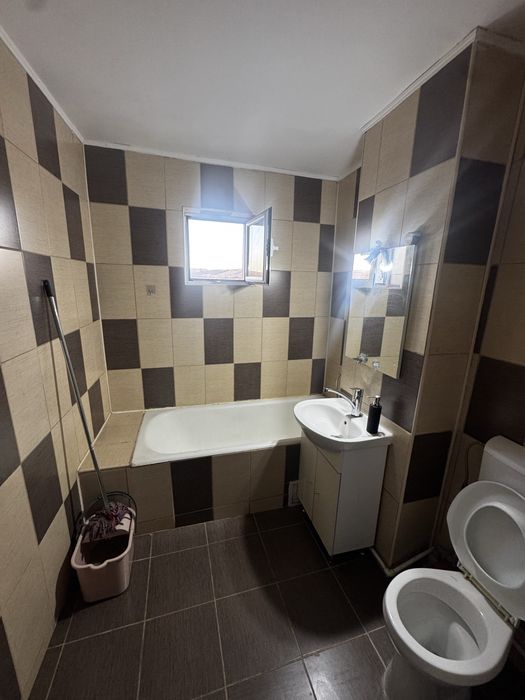 Apartament de inchiriat