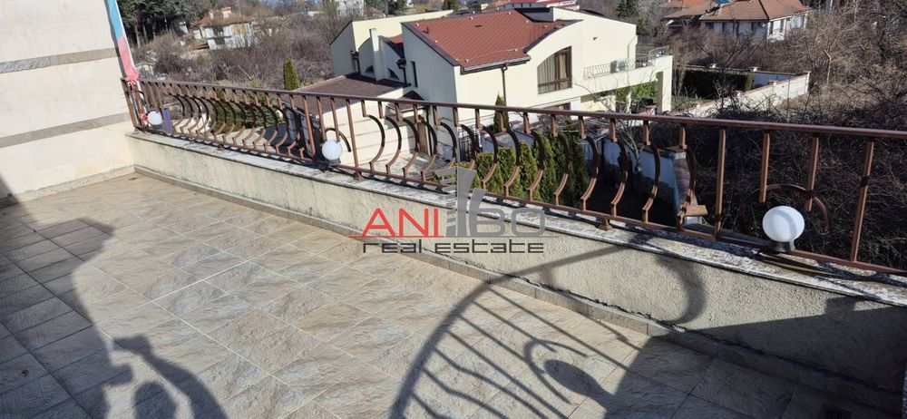 Къща в м-т Манастирски рид