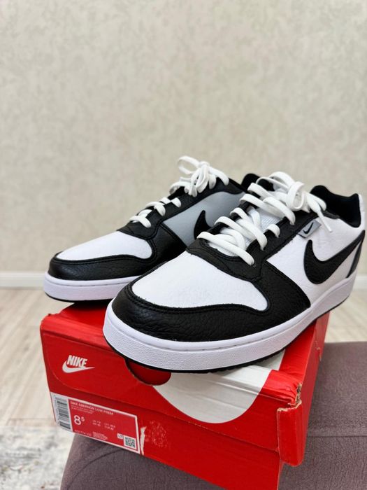 Оригинальные кроссовки найк