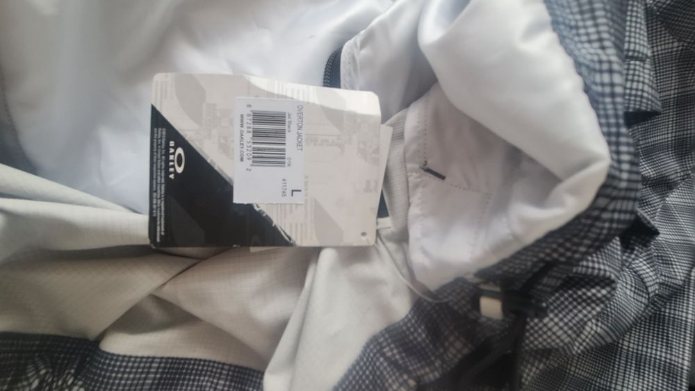 Oakley/Killtec L/ХЛ р-размер нови  якета