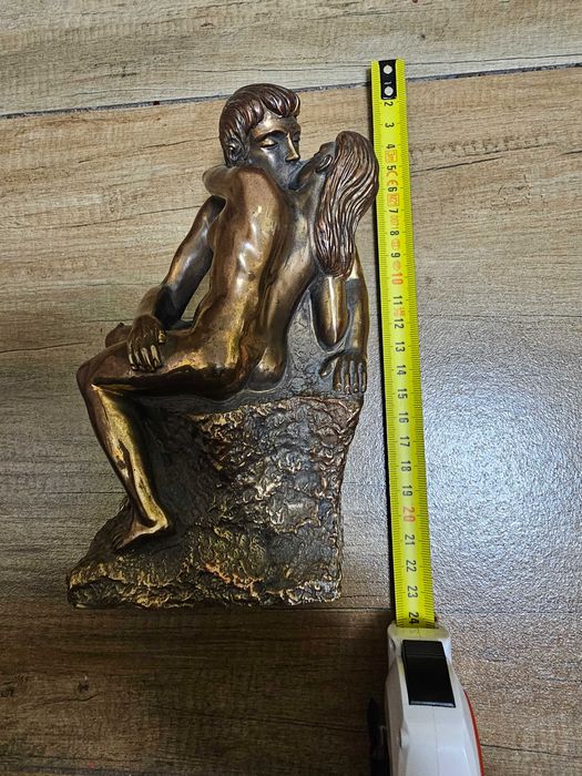 Бронзова статуетка,отливка.