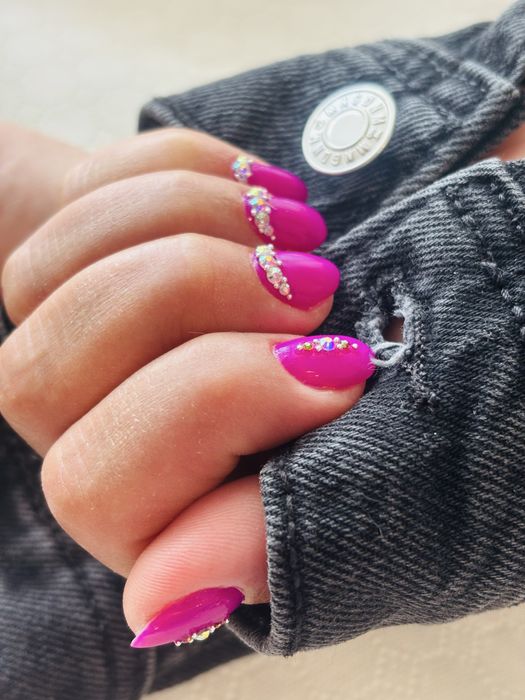 Unghii cu gel ,manichiura/pedichiura