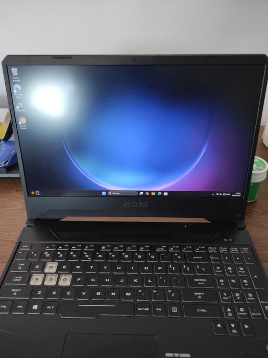 Vînd doua laptop asus fx505dt defecte cod 43