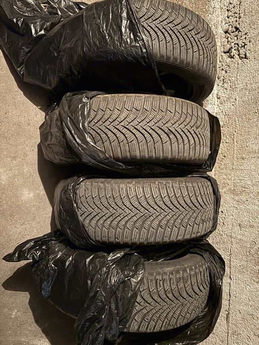 Hankook зимни гуми 195/55/16