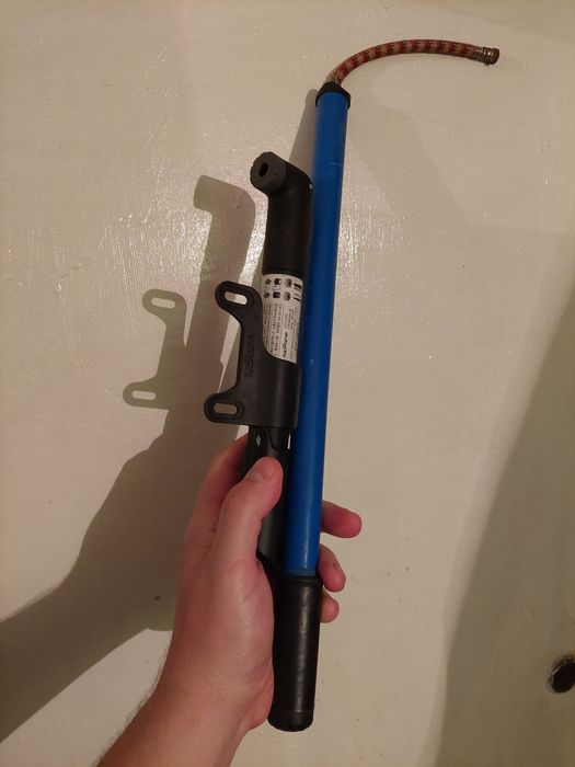 Pompa bicicleta, diferite modele