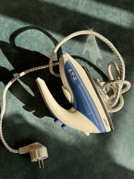 Дорожный утюг Scarlett