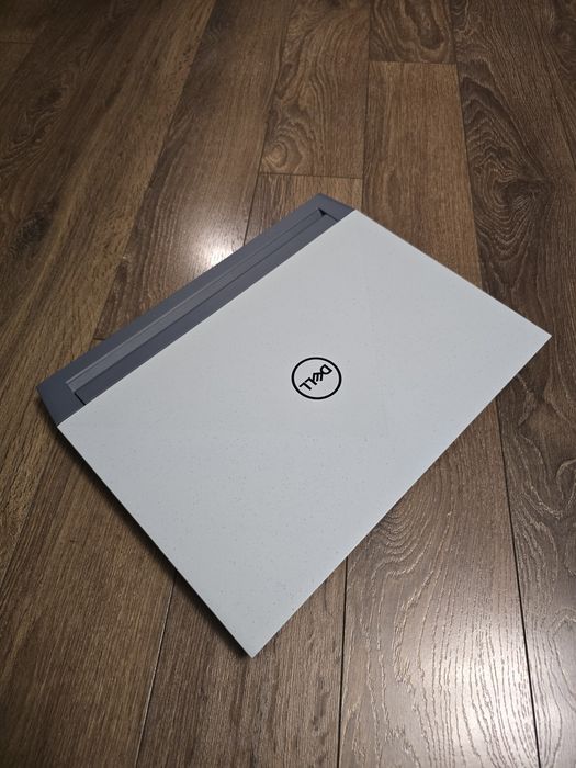 Laptop Dell G15 5515