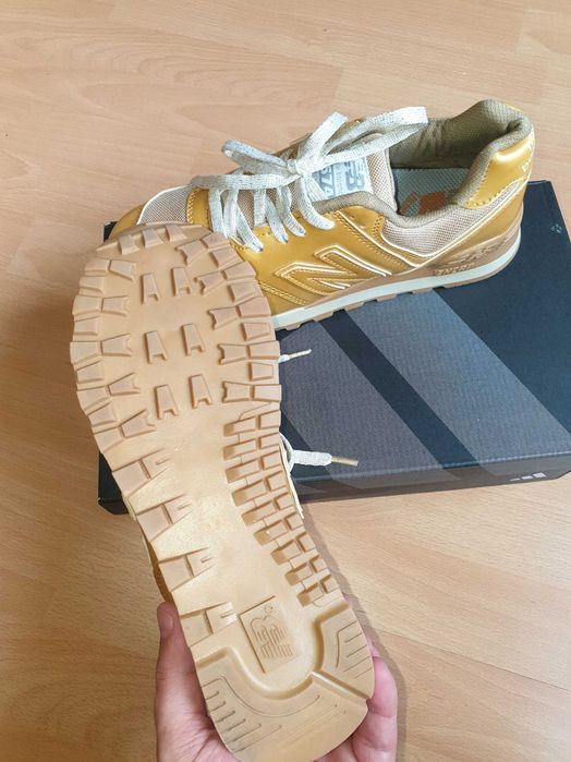 Adidasi de dama marca New Balance Model 574 Gold marime 38 Noi