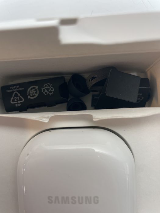Casti bluetooth Samsung Galaxy Buds FE