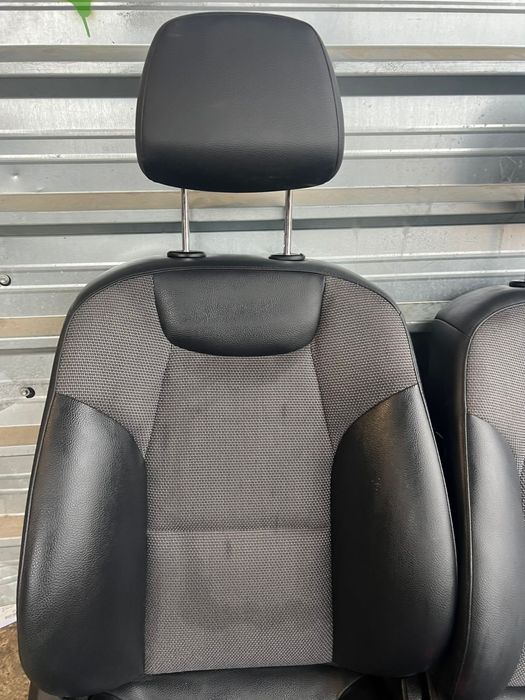 Кожен салон Mercedes-Benz C-Class w204 седан ел частично ном 992