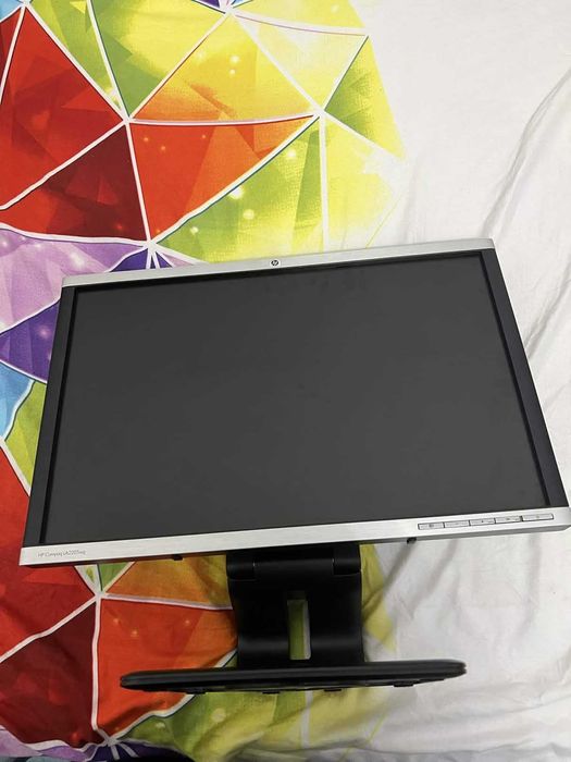 Monitor HP compaq la2205wg